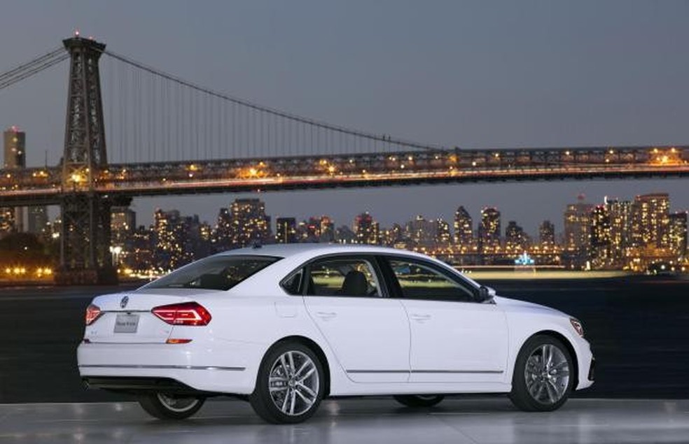 Volkswagen Passat facelift 2016 (Foto: Divulgação) — Foto: Auto Esporte