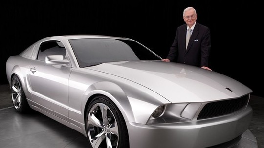 Morre Lee Iaccoca, pai do Mustang, do Grand Cherokee e da minivan