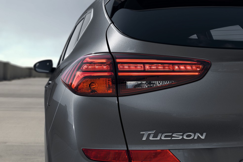 Hyundai Tucson tem lanternas de LED e abertura automática do porta-malas — Foto: Divulgação