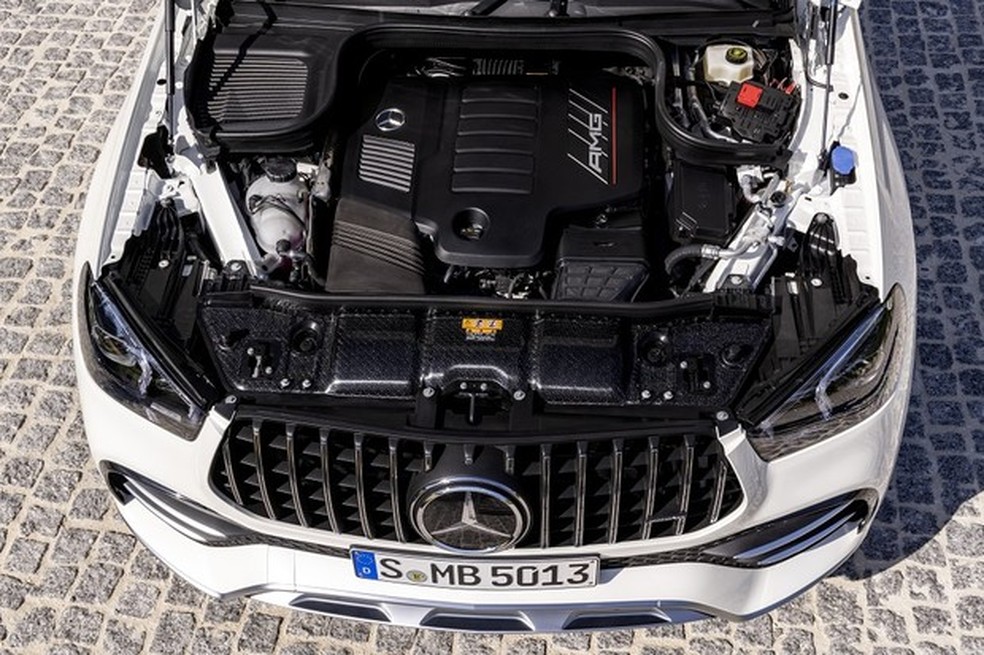 AMG combina potência de 435 cv a combustão e 22 cv elétricos (Foto: Daimler AG) — Foto: Auto Esporte