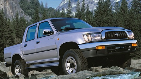 Conheça cada uma das oito gerações da Hilux