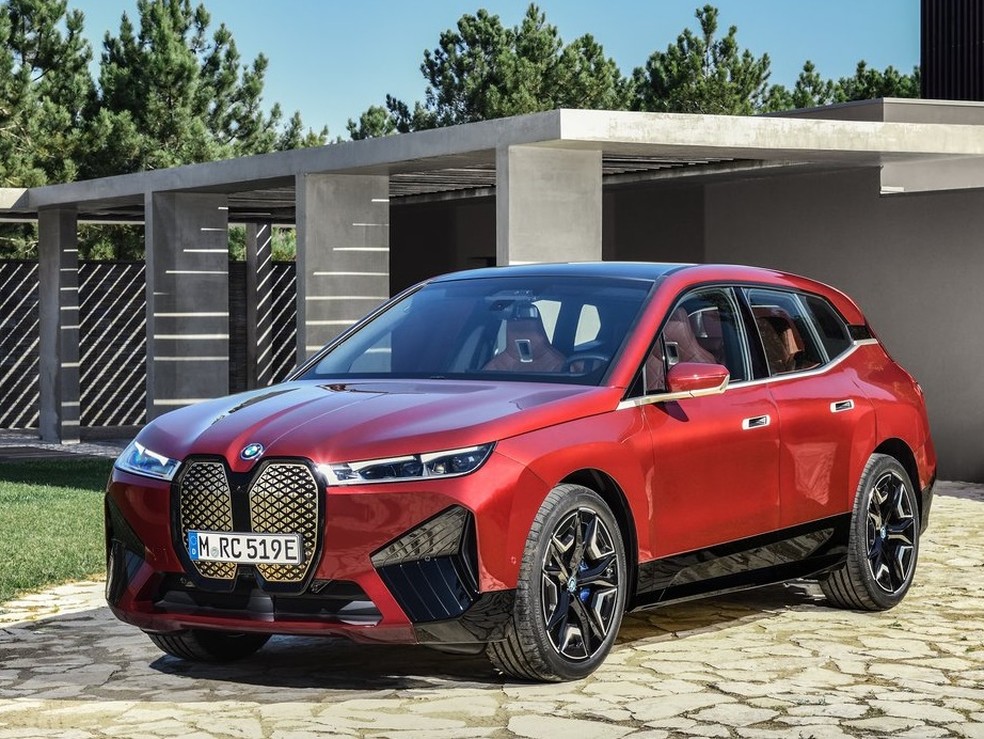 Elétrico iX será lançado em 2021 com a grade enorme — Foto: Divulgação