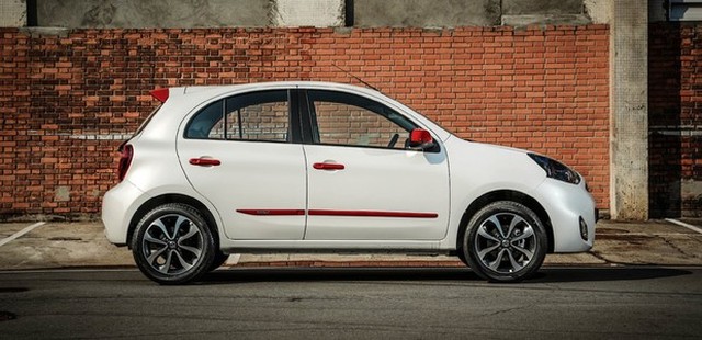 Nissan March ganha pacote Colors com novos detalhes de pintura