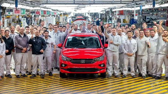 Fiat suspende produção do Cronos em fábrica na Argentina