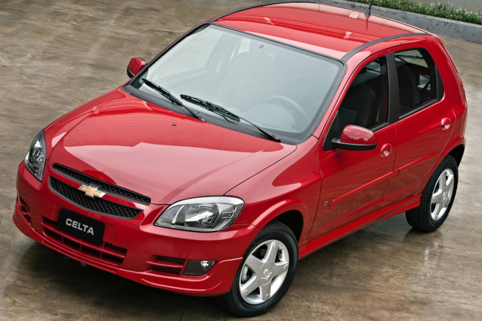 Chevrolet Celta ainda é um dos hatches mais 'valentes' do mercado — Foto: Divulgação