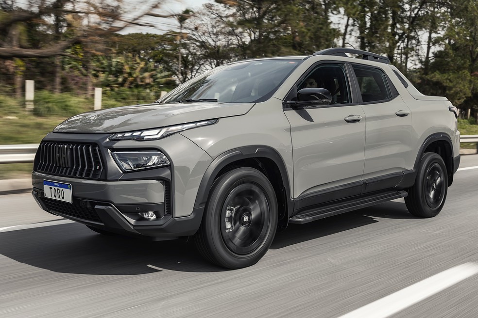 Fiat Toro 2026 praticamente não muda a dinâmica em comparação ao que era antes da reestilização — Foto: Divulgação