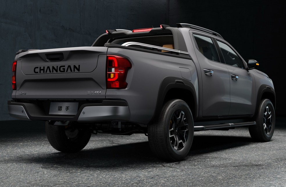 Changan Hunter possui motor a gasolina, mas não é considerada um carro híbrido — Foto: Divulgação