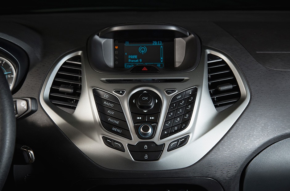 Novo Ford Ka 2015 (<a href="http://revistaautoesporte.autonewsbrasil.webbfinanceiro.com/Analises/noticia/2014/07/novo-ford-ka-globalizado-para-atacar.html"> saiba mais</a>)