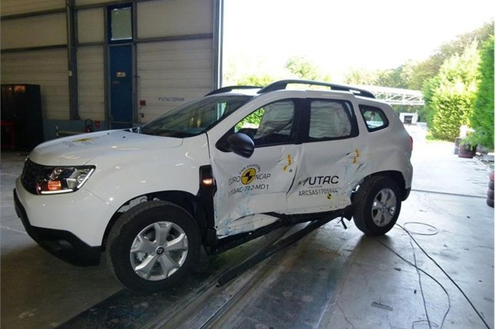 Airbags de cortina são itens indisponíveis para o Duster vendido atualmente no Brasil (Foto: Divulgação) — Foto: Auto Esporte