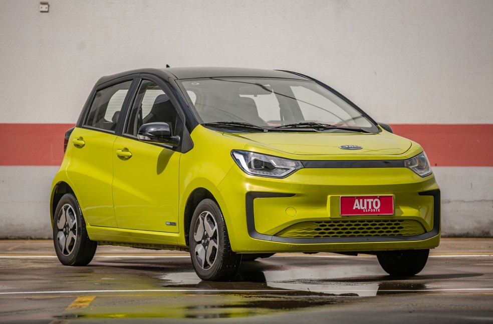 Jac E-JS1 é foi lançado em 2021  — Foto: Renato Durães/Auto News Brasil