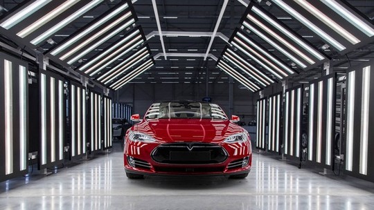 Como a Tesla conseguiu superar Ford e General Motors em valor de mercado
