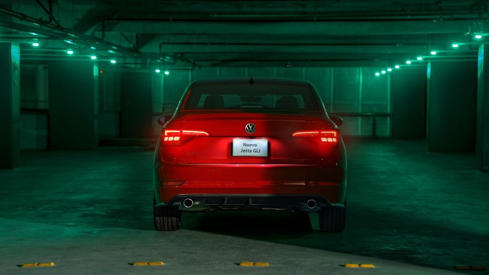 Volkswagen Jetta GLI — Foto: Divulgação/Volkswagen
