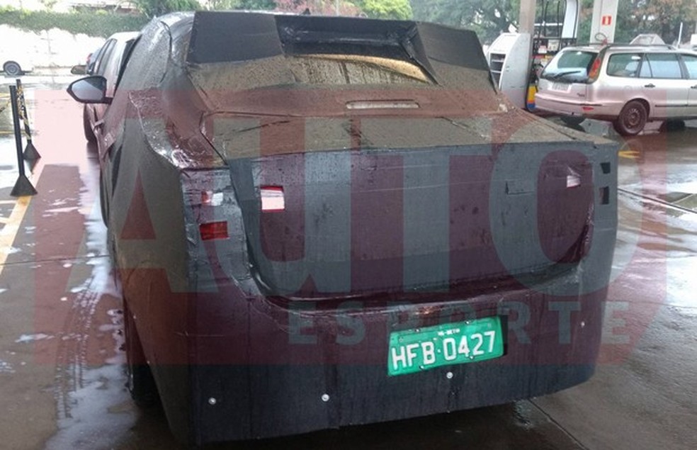 Flagramos o Fiat X6S, o sedã do Argo (Foto: Divulgação) — Foto: Auto Esporte