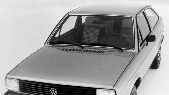 Carro novo é caro? Seus pais e avós pagavam mais ainda para andar de Gol básico e Fusca inseguro