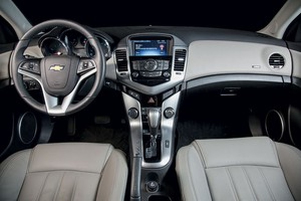 Interior do Chevrolet Cruze LT (Foto: Fabio Aro / Auto News Brasil) — Foto: Auto Esporte