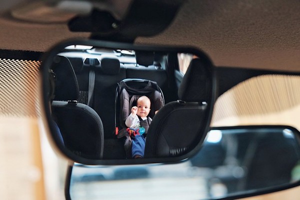 Teste: três espelhos para você ver melhor os bebês e o trânsito