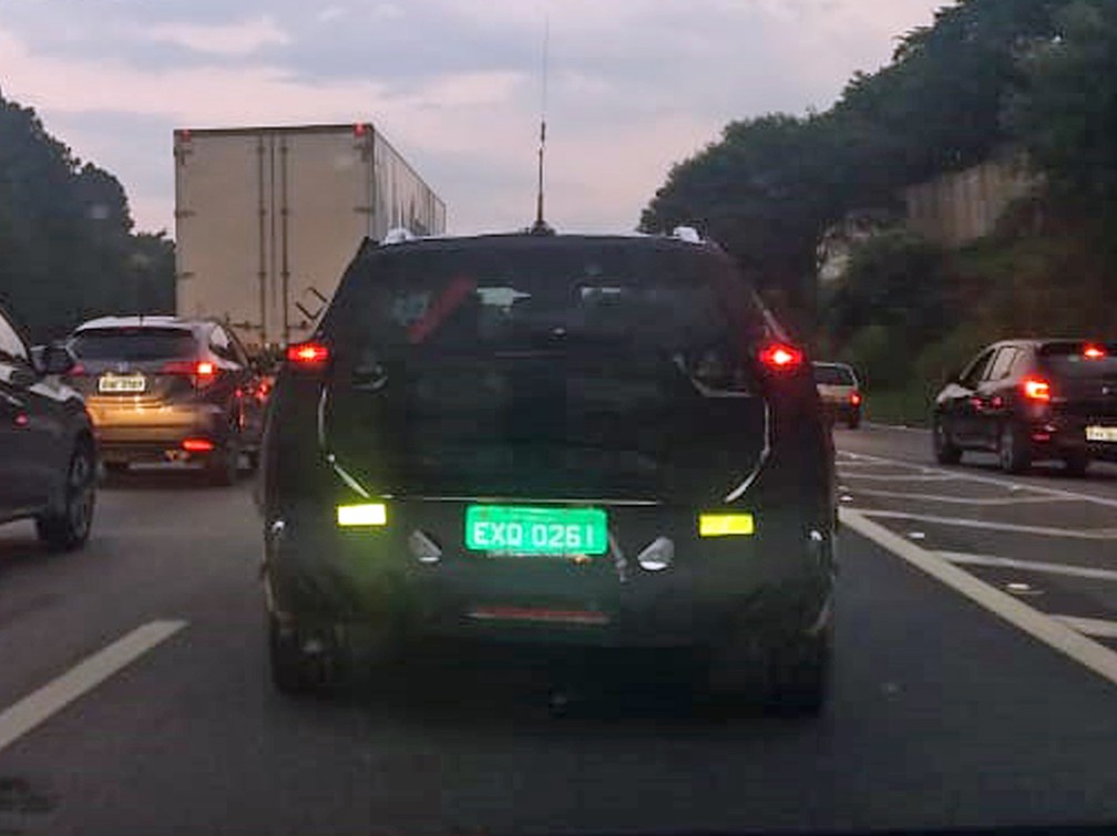 Chevrolet Tracker rodando em testes no interior de São Paulo — Foto: Matheus Valério de Mendonça/VC no G1