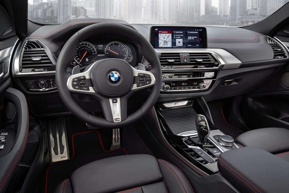 BMW X4 M40 — Foto: Divulgação