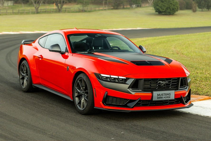 Ford Mustang Dark Horse