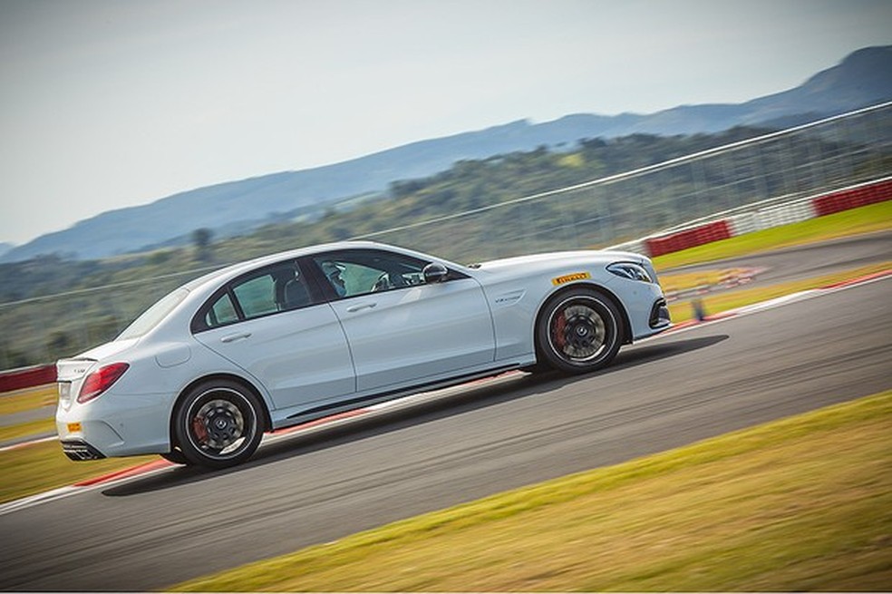 Mercedes-AMG E 63 S (Foto: Mercedes-benz) — Foto: Auto Esporte