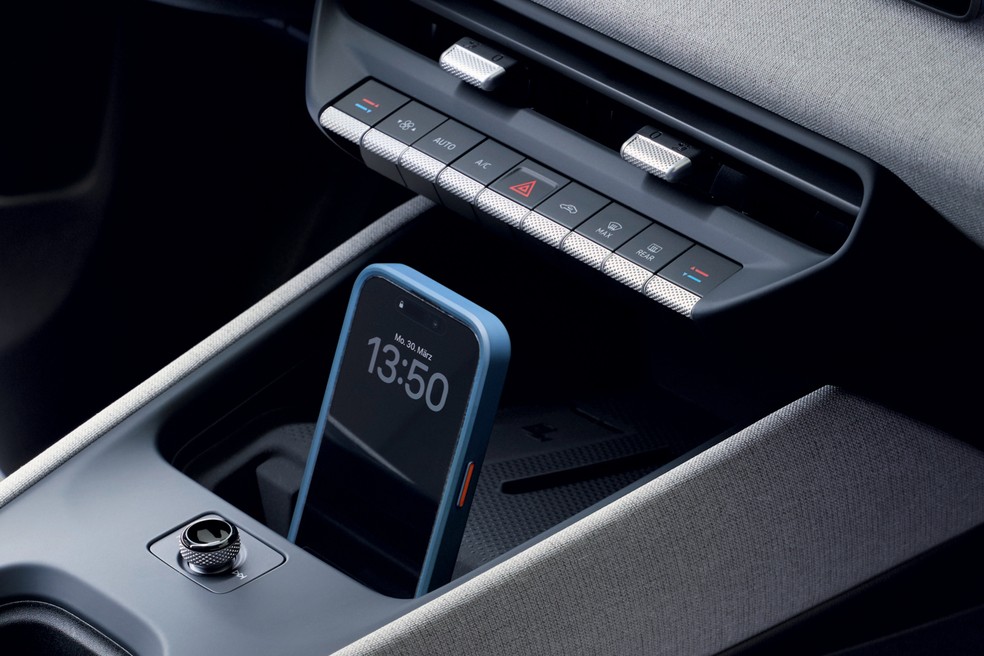 Volkswagen ID. Polo traz uma boa lista de equipamentos  — Foto: Divulgação