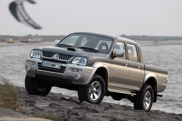 Mitsubishi L200 3a geracao - 3-4