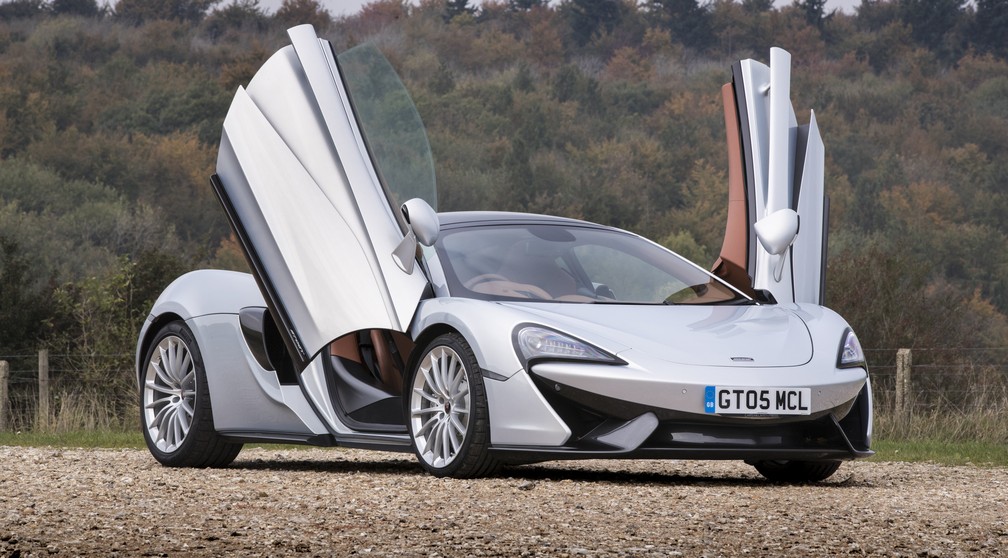 McLaren 570GT custará em torno de R$ 1,8 milhão — Foto: Divulgação