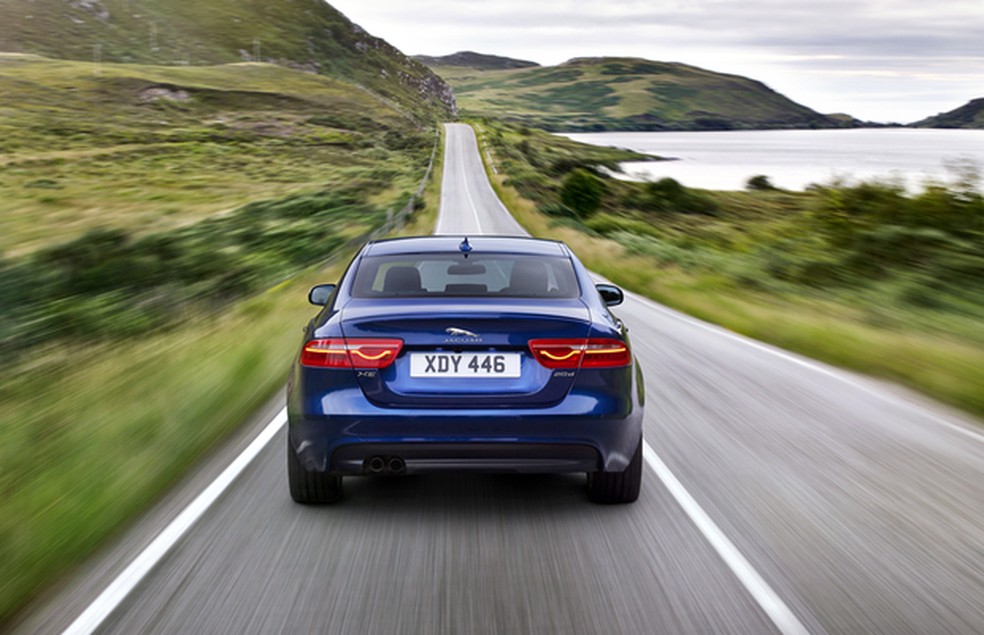 Jaguar XE (Foto: Divulgação) — Foto: Auto Esporte