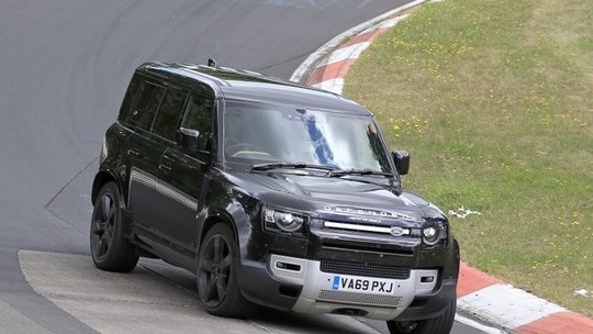 Land Rover Defender quer engolir Bronco e Wrangler com novo motor V8 da BMW