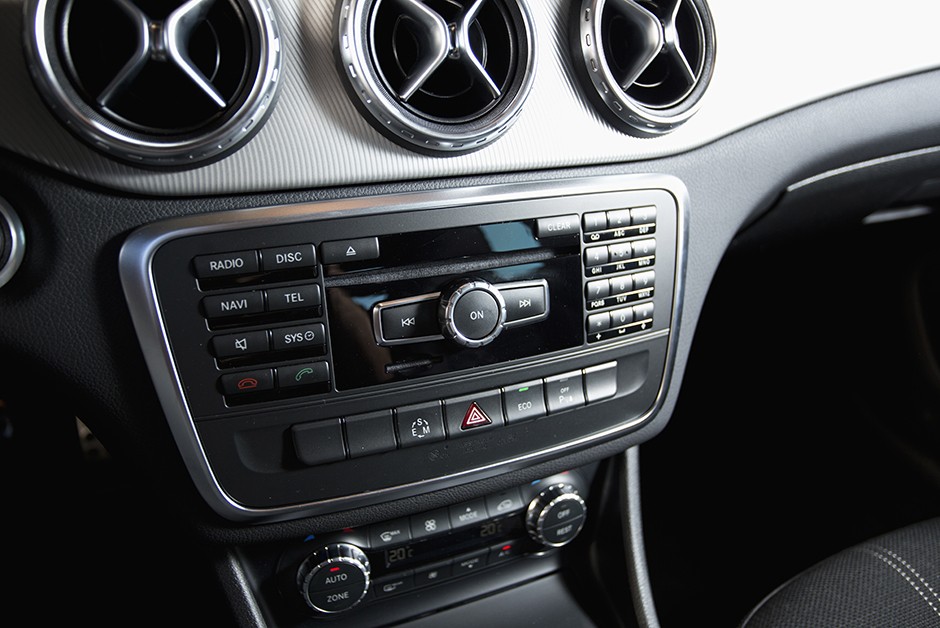 Mercedes-Benz GLA 200