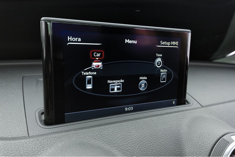 Central multimídia do Audi A3 Sedan