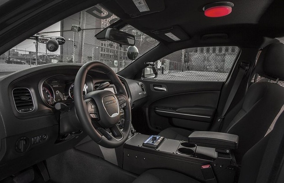 Dodge Charger Pursuit (Foto: Divulgação) — Foto: Auto Esporte