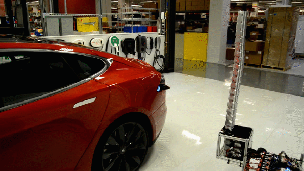 Tesla cria carregador capaz de se plugar sozinho (Foto: Reprodução) — Foto: Auto Esporte