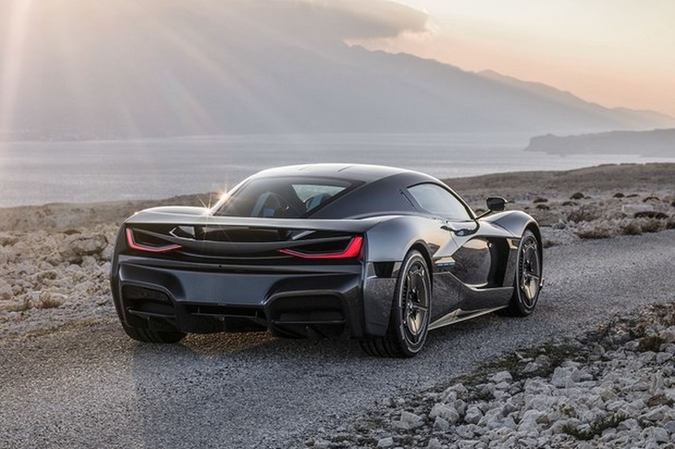 A traseira do C_Two tem semelhanças com a de um BMW i8 (Foto: Divulgação) — Foto: Auto Esporte