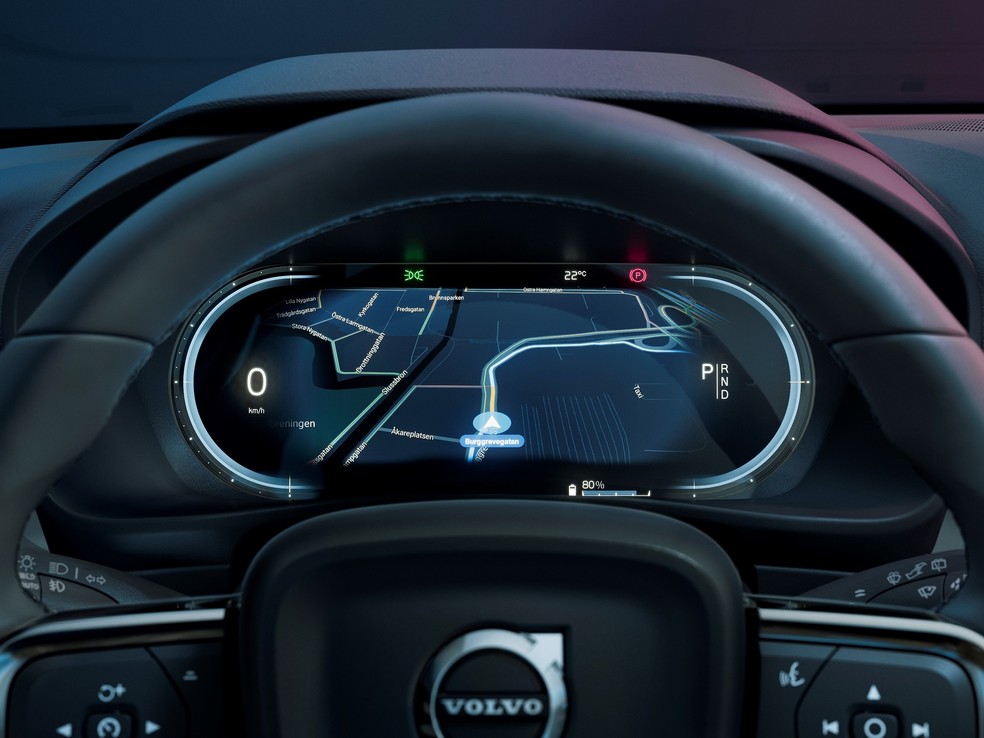 Volvo C40 tem painel de instrumentos digital com tela de 9 polegadas — Foto: Divulgação