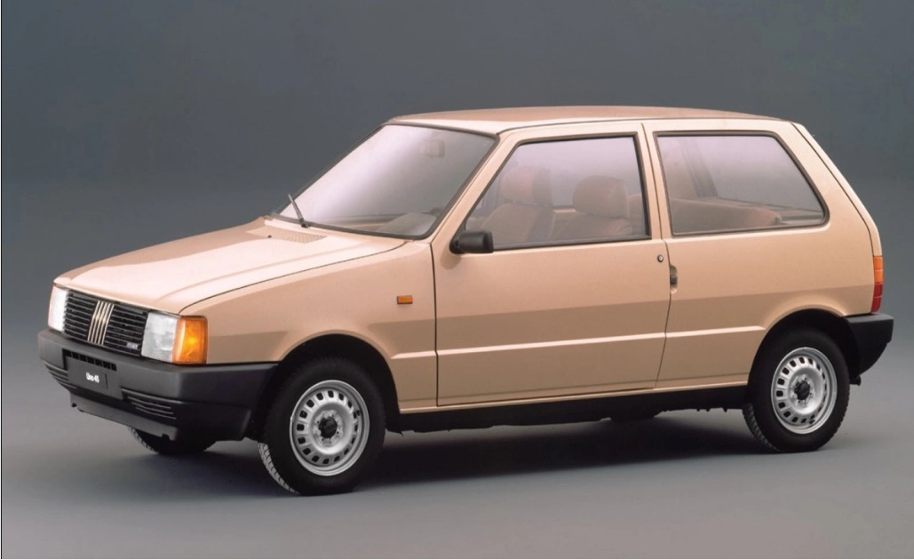 Fiat Uno 40 anos: a linha do tempo de um ícone brasileiro