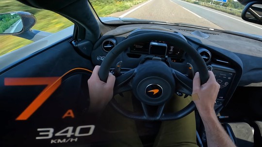 Vídeo: Motorista ultrapassa limite de velocidade do McLaren 765 LT ao atingir 340 km/h