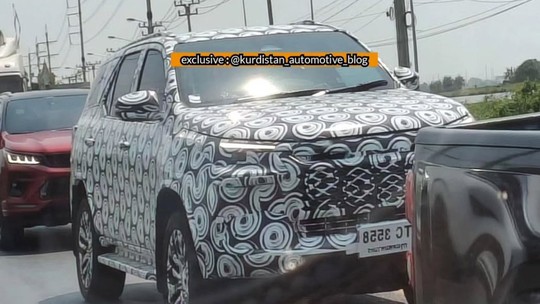 Flagra: novo Toyota SW4, SUV da Hilux, está pronto e será híbrido no Brasil