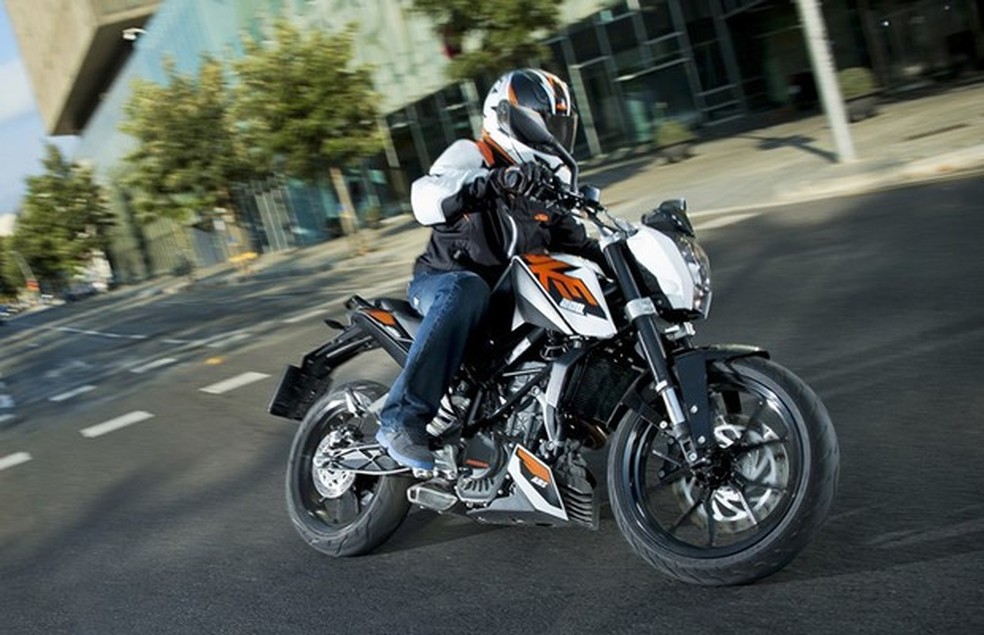 KTM Duke 200 2016 (Foto: Divulgação) — Foto: Auto Esporte