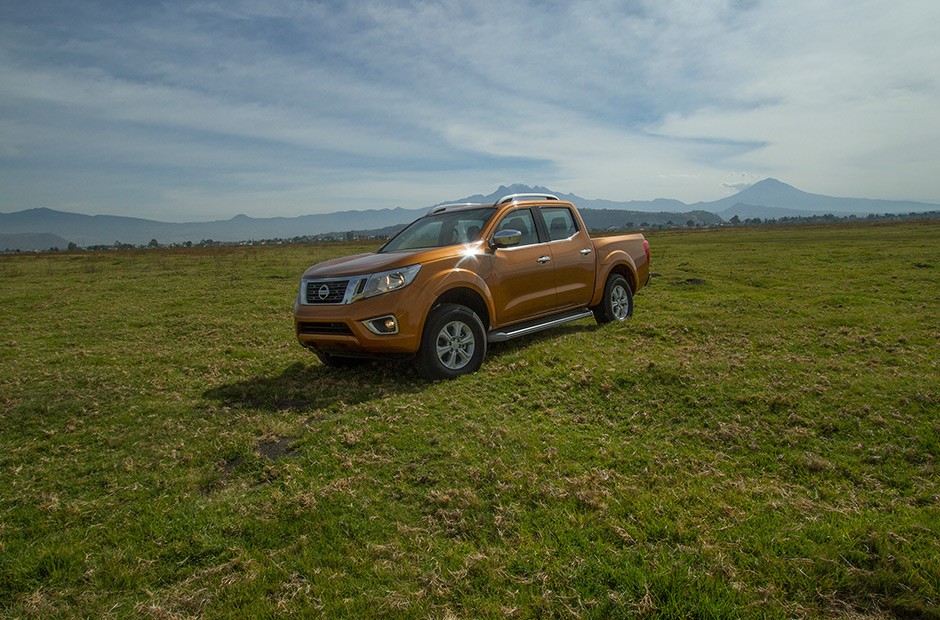 Nissan Frontier NP 300 2016