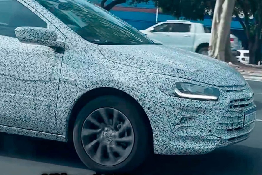 Novo Chevrolet Onix flagrado durante testes em Teresina (PI)