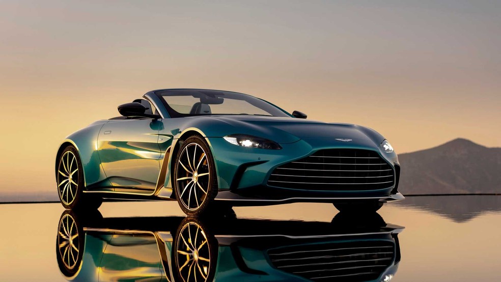 Aston Martin V12 Vantage Roadster terá só uma unidade vendida no Brasil — Foto: Divulgação