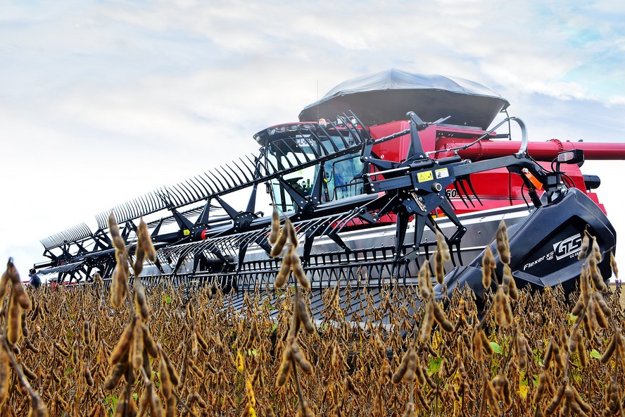 Colheitadeira de soja no Piauí máquina agrícola