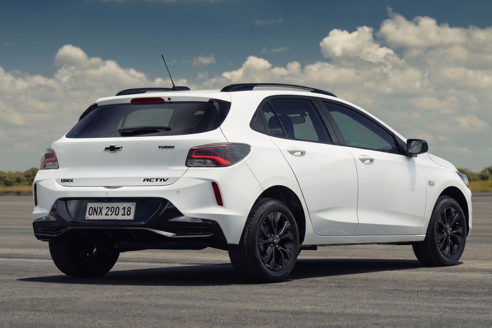 Novo Chevrolet Onix Activ 2027: veja preços e equipamentos