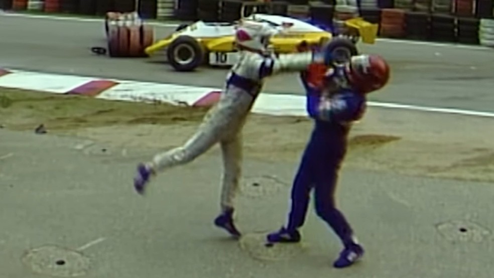 Piquet briga com Salazar no GP da Alemanha em 1982 — Foto: Reprodução/Youtube 