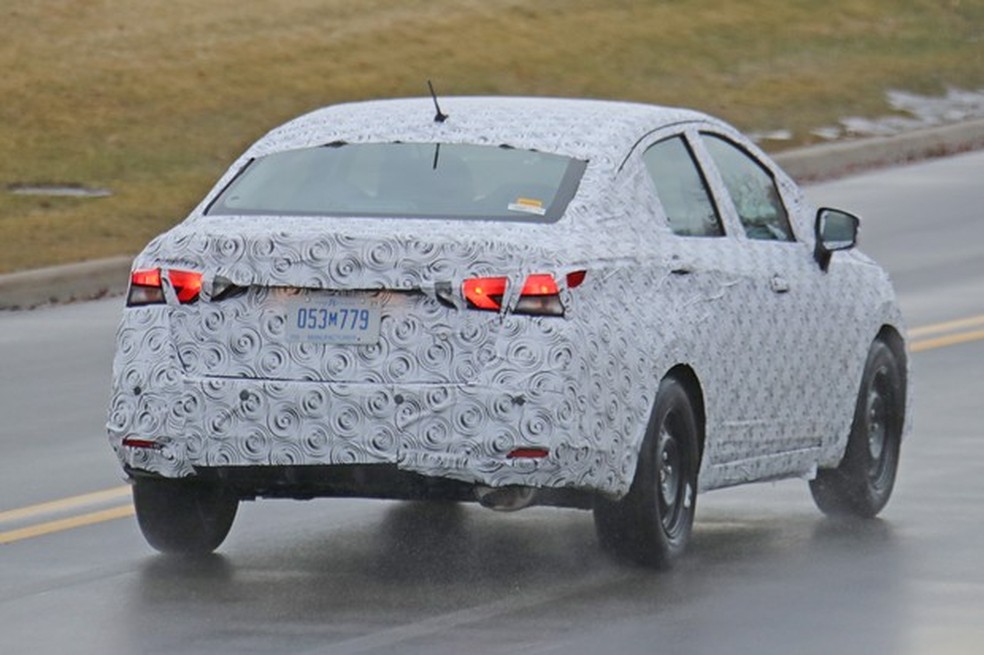 Flagra: Nissan Versa 2021 (Foto: Automedia) — Foto: Auto Esporte