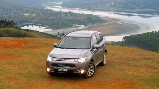 Mitsubishi faz recall do Outlander Phev por problema no motor à combustão