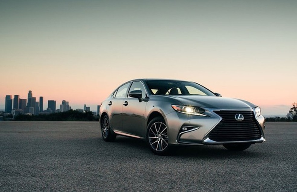 Lexus ES (Foto: Divulgação) — Foto: Auto Esporte