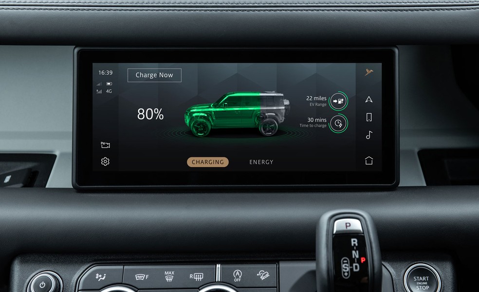 Land Rover Defender PHEV pode ter baterias carregadas até 80% em 30 minutos — Foto: Divulgação