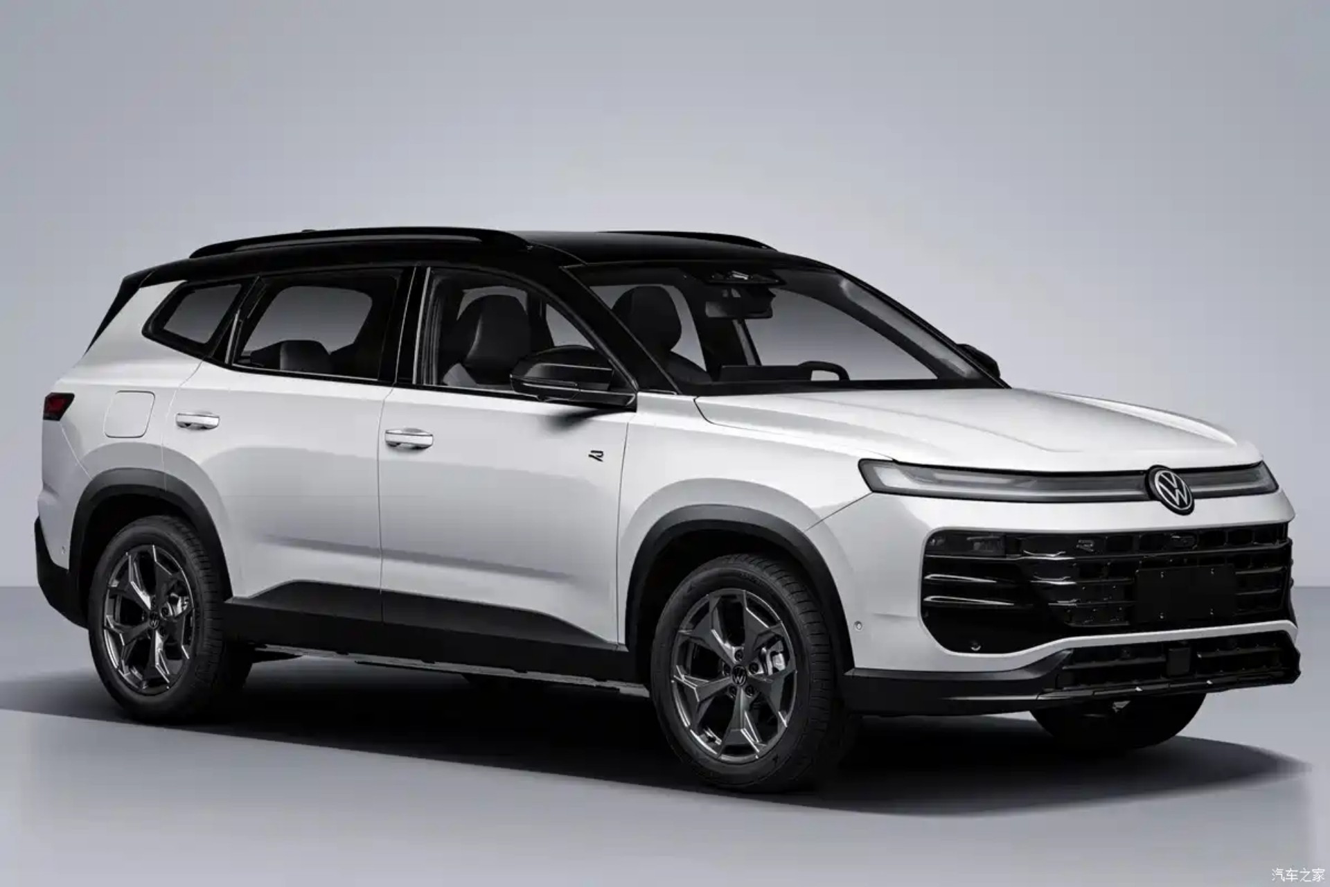 Novo Volkswagen T-Roc L é a versão chinesa do futuro Taos híbrido nacional